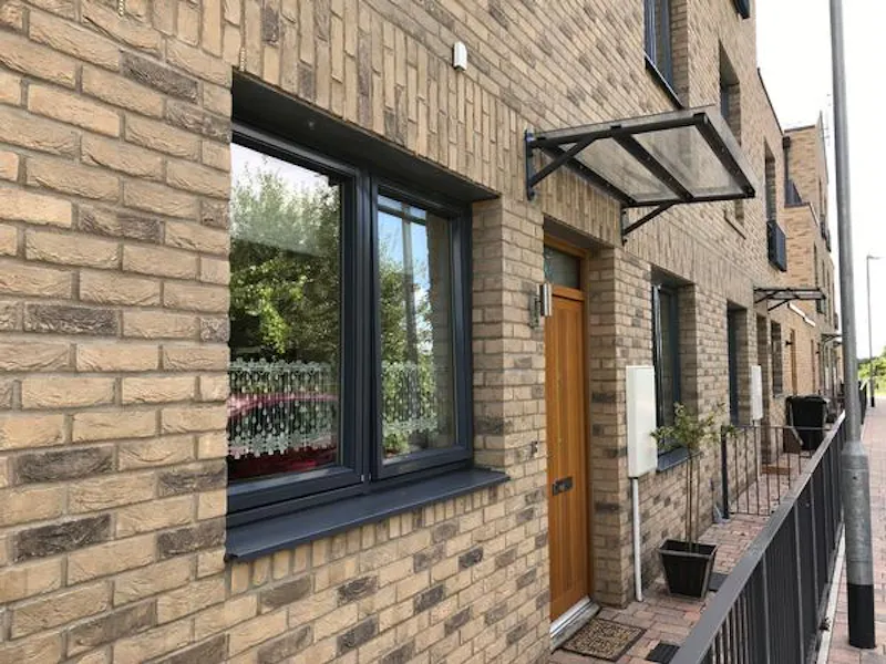 New build Dagenham house, D2418 (photo 2)