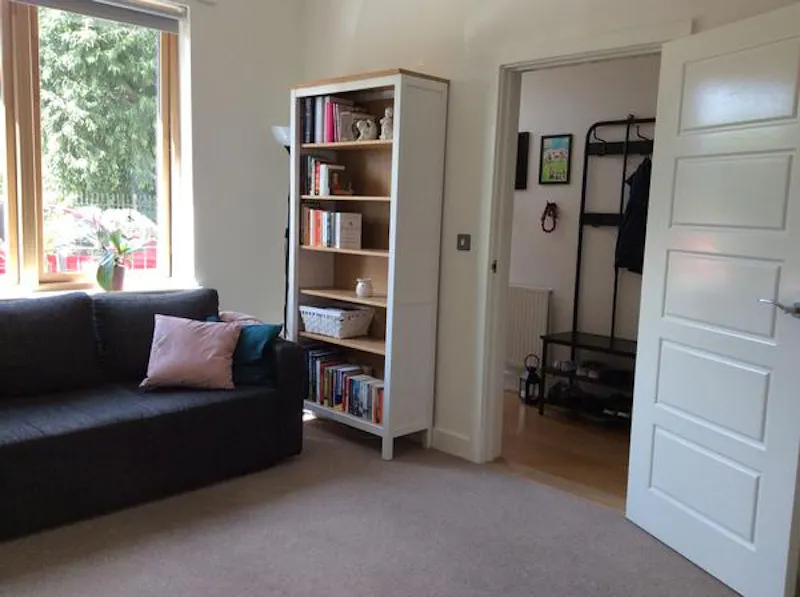 New build Dagenham house, D2418 (photo 4)