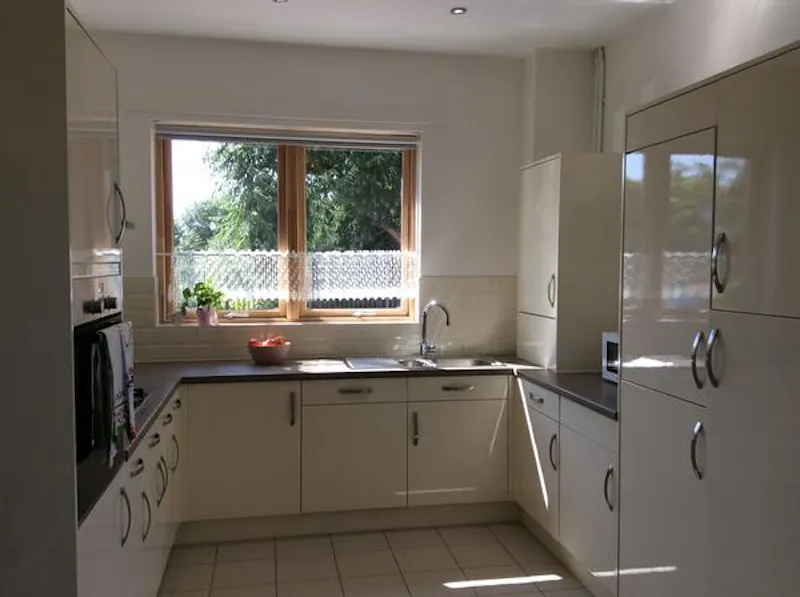 Kitchen at New build Dagenham house, D2418 (photo 10)