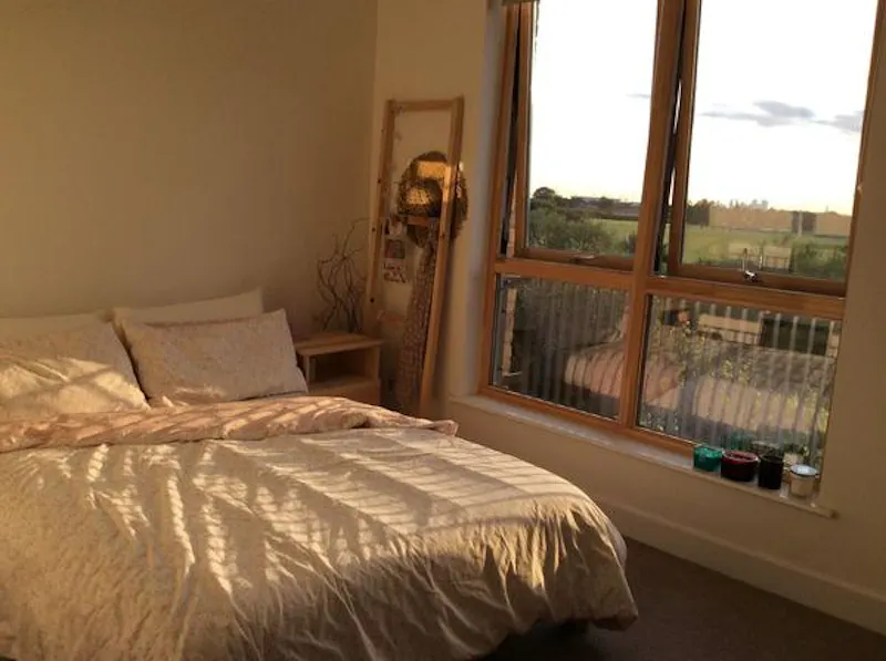 New build Dagenham house, D2418 (photo 14)