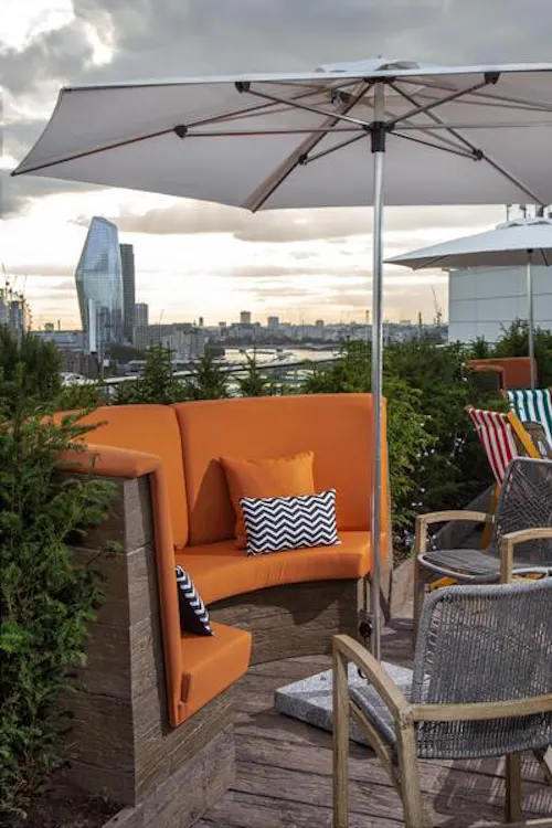 Amazing Cannon Street rooftop, Q140