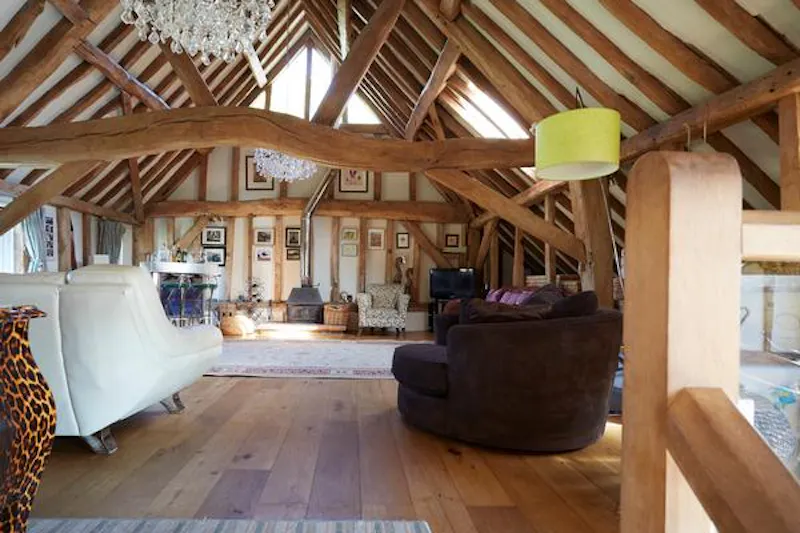 Amersham 400 acre farm, L696 (photo 2)