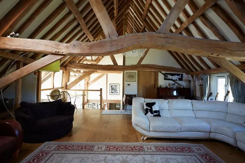 Amersham 400 acre farm, L696 (photo 9)