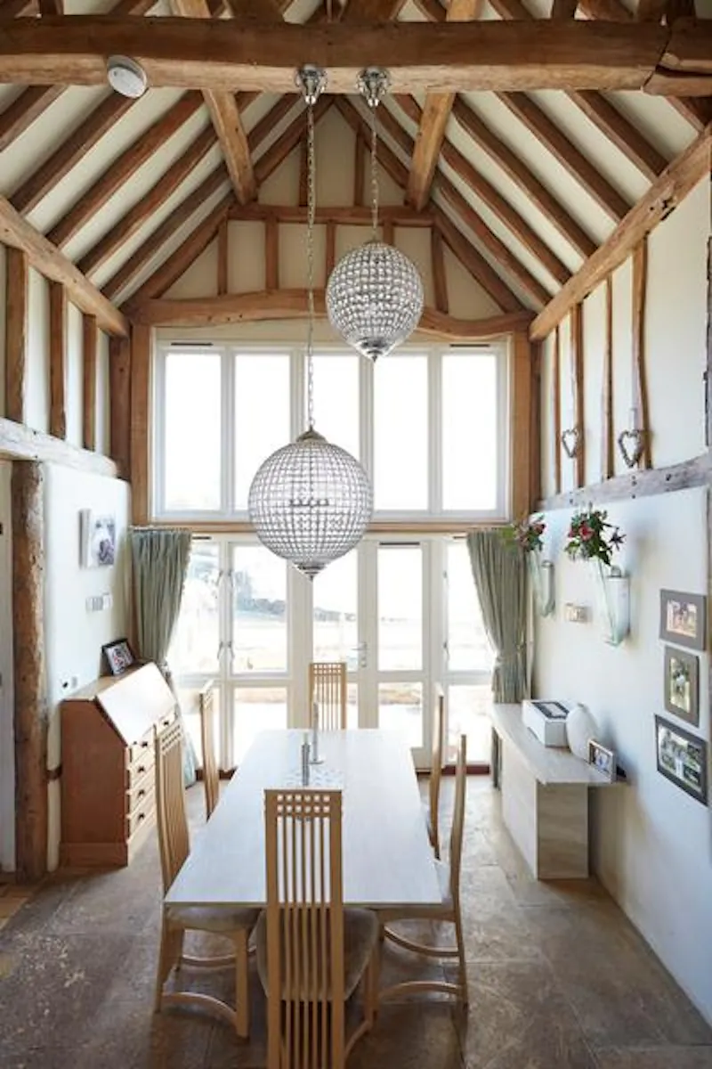 Amersham 400 acre farm, L696 (photo 16)