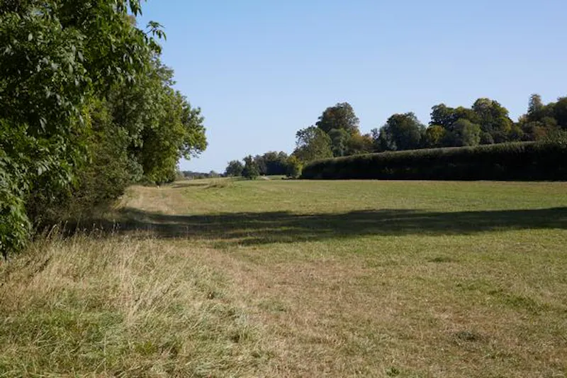 Amersham 400 acre farm, L696 (photo 60)