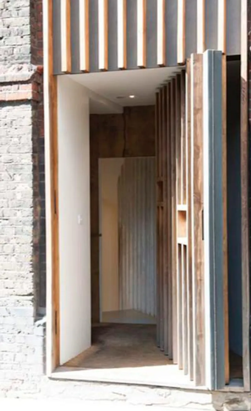 Modern Soho exhibition space, N460 (photo 9)