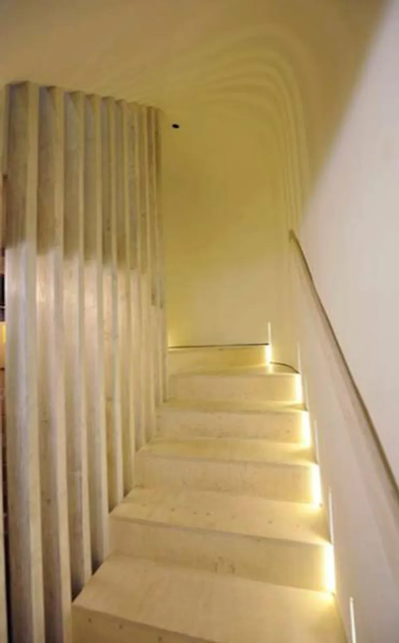 Modern Soho exhibition space, N460 (photo 10)