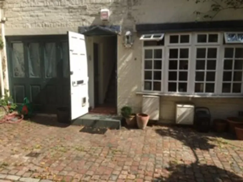 Cobbled Chelsea mews house, A1495 (photo 14)