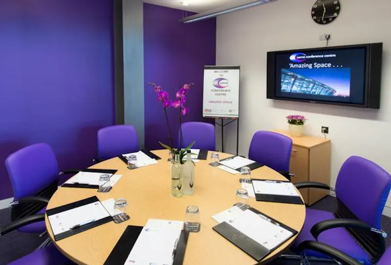 Office at Film location R828 in Essex (photo 14)