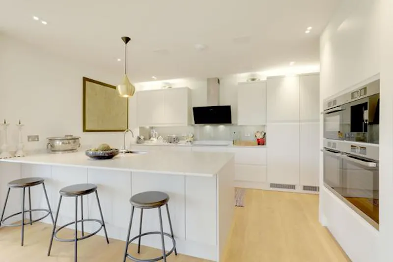 Kitchen at Horsham Europe-style new build , D2420 (photo 3)