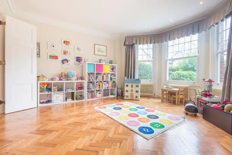 Spacious Ealing family house, D2421 (photo 10)