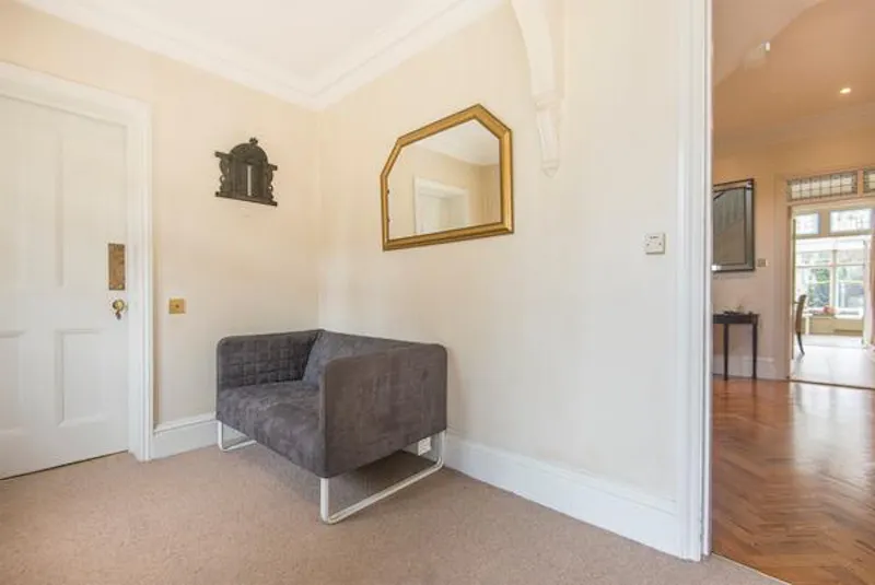 Spacious Ealing family house, D2421 (photo 13)