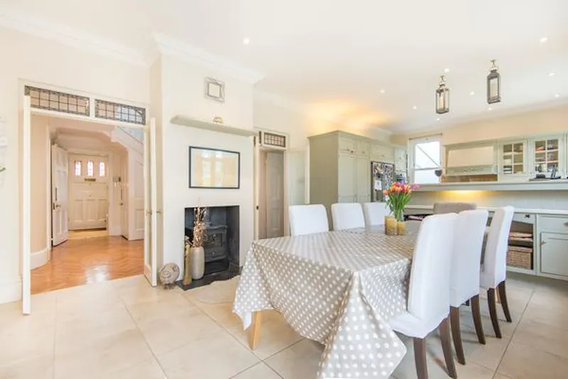 Dining room at Spacious Ealing family house, D2421 (photo 14)