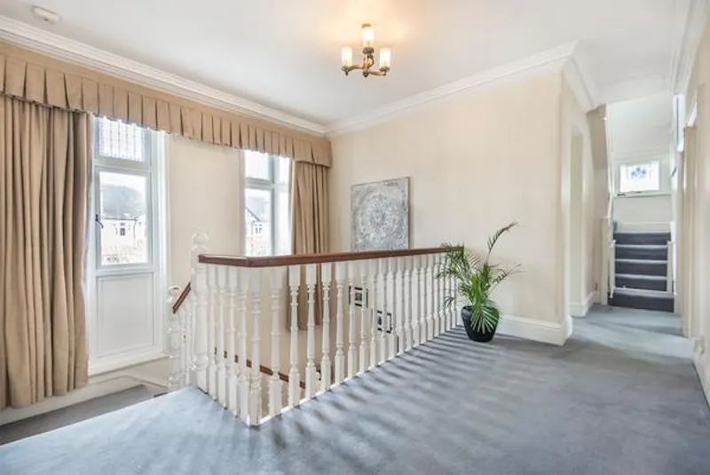 Spacious Ealing family house, D2421 (photo 21)
