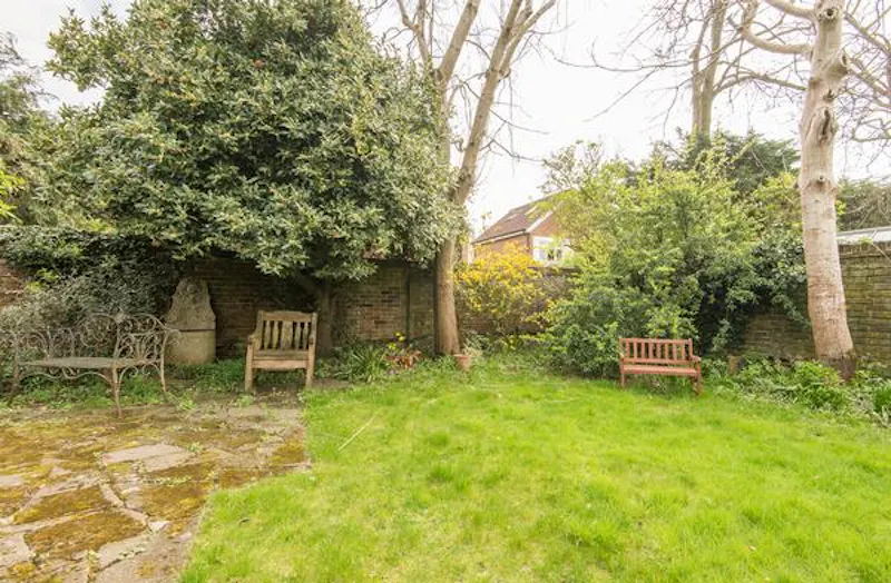 Spacious Ealing family house, D2421 (photo 43)