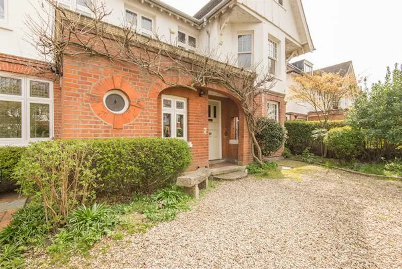Spacious Ealing family house, D2421 (photo 49)