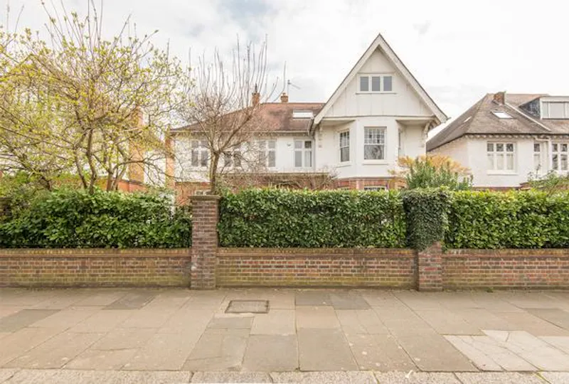 Spacious Ealing family house, D2421 (photo 52)