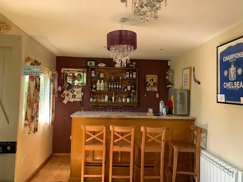 Bar at Bognor Regis quaint cottage, C911 (photo 5)