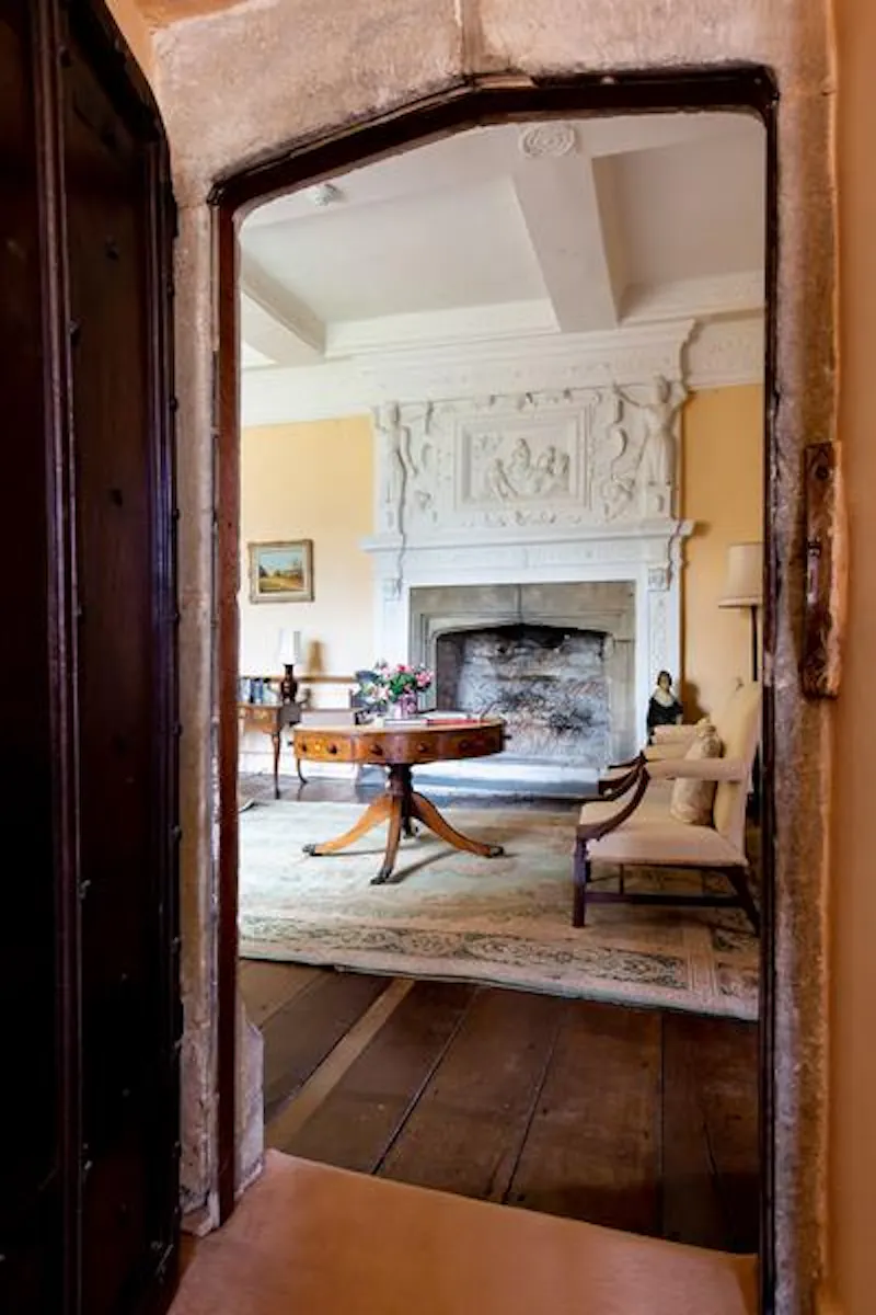 Drawing room at Early Somerset estate by the sea, M326 (photo 8)