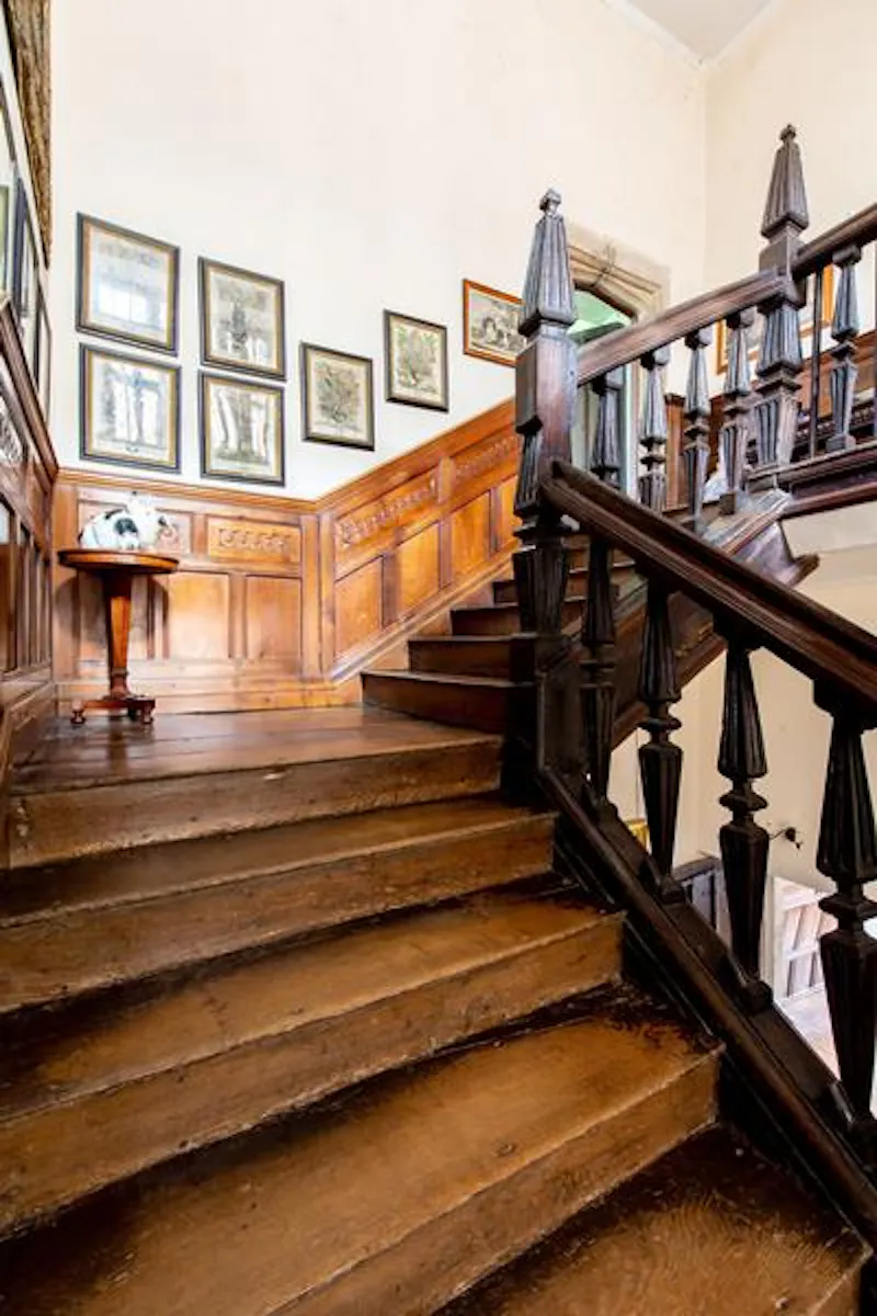 Staircase at Early Somerset estate by the sea, M326 (photo 14)