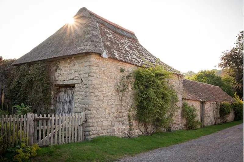 Early Somerset estate by the sea, M326 (photo 52)