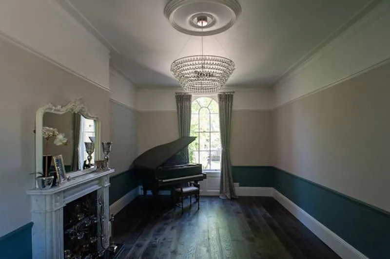 Piano at Grade II Georgian in Blackheath, A1498 (photo 4)