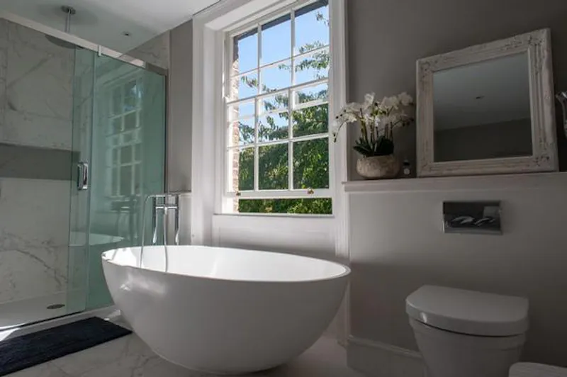 Bathroom at Grade II Georgian in Blackheath, A1498 (photo 13)