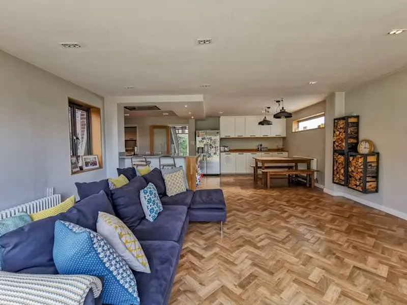Living Room at Spacious seventies Bucks home, D2428 (photo 2)