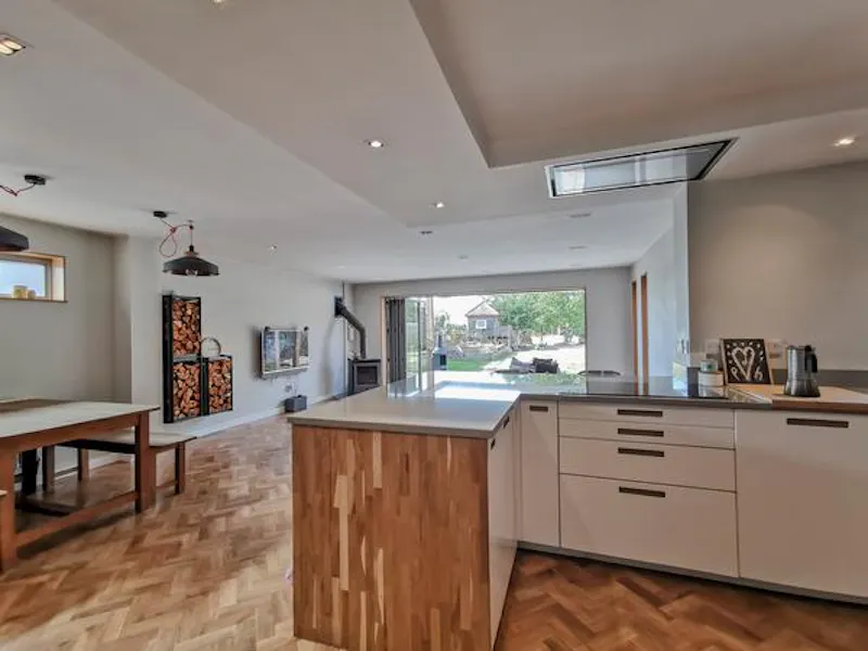 Kitchen at Spacious seventies Bucks home, D2428 (photo 5)