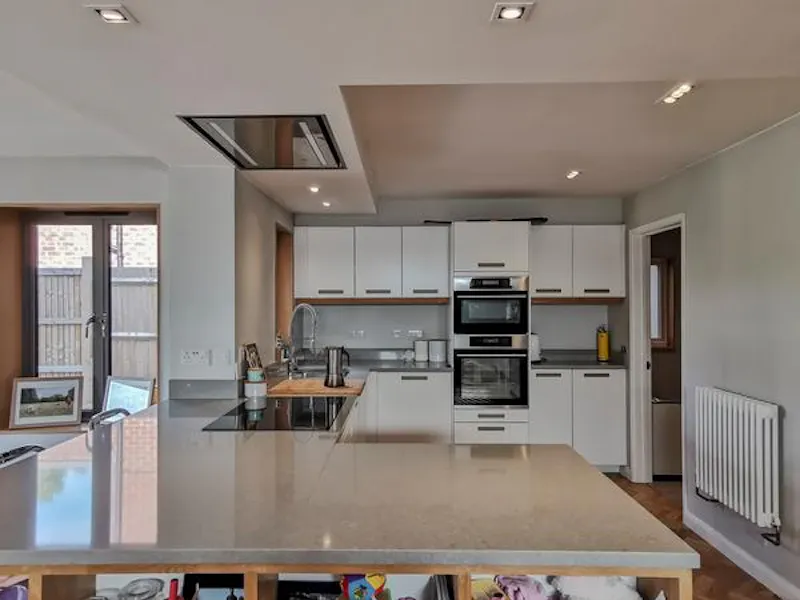 Spacious seventies Bucks home, D2428 (photo 7)