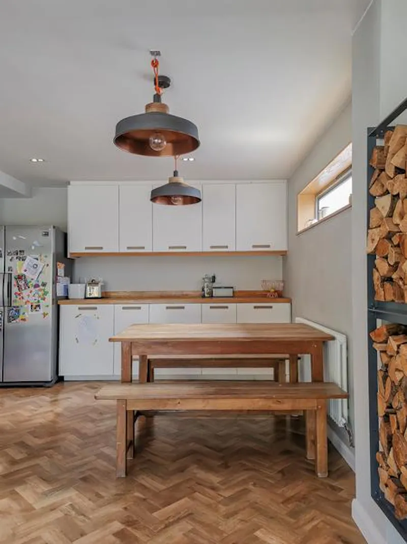 Spacious seventies Bucks home, D2428 (photo 8)