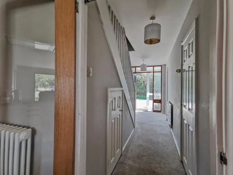Entrance hall at Spacious seventies Bucks home, D2428 (photo 11)