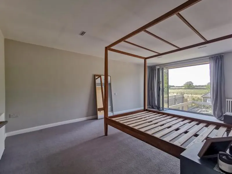 Spacious seventies Bucks home, D2428 (photo 19)
