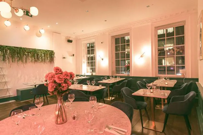 Bloomsbury restaurant, R829 (photo 4)
