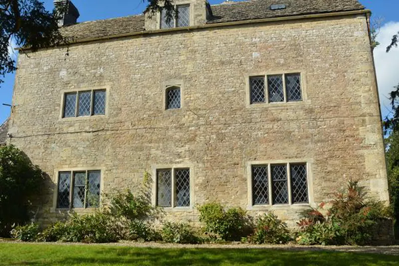 Remote ancient Cotswold farm, M327 (photo 13)
