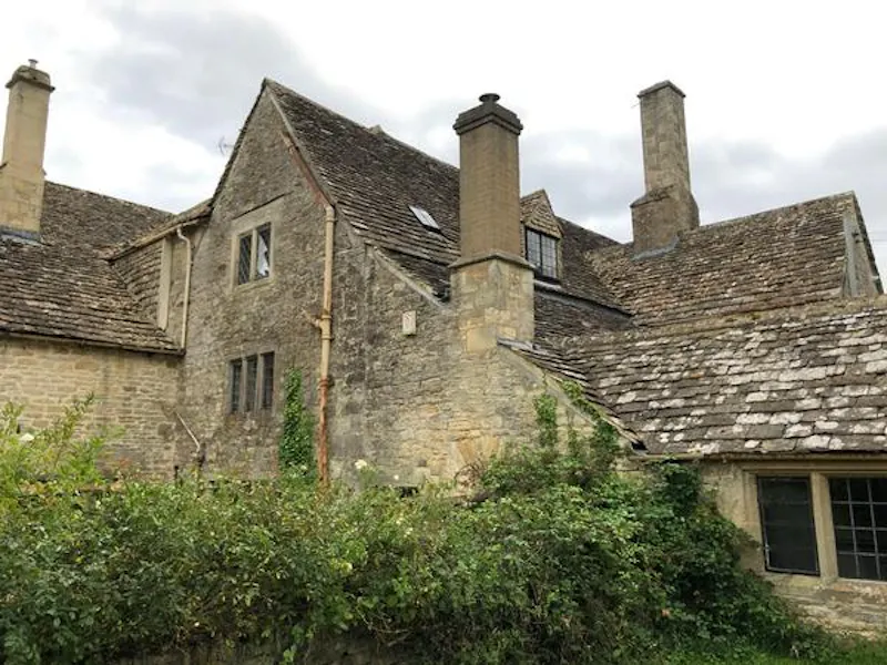 Remote ancient Cotswold farm, M327 (photo 14)