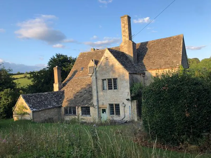 Remote ancient Cotswold farm, M327 (photo 15)