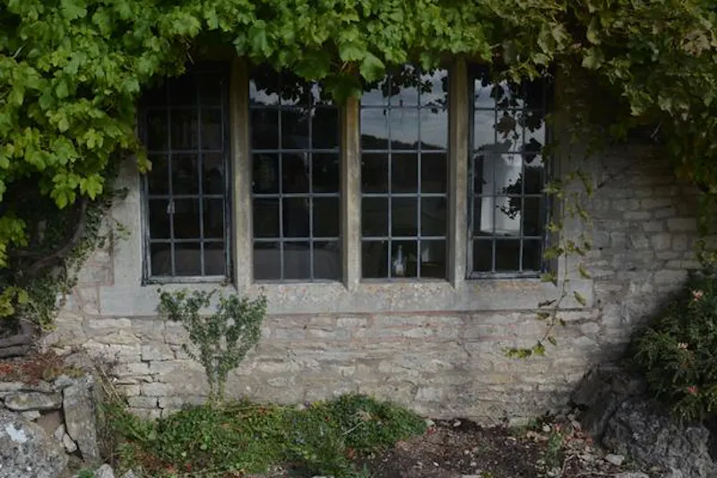 Remote ancient Cotswold farm, M327 (photo 35)