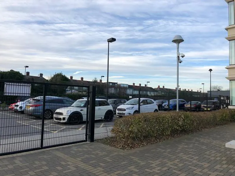 Modern Dagenham school, J220 (photo 44)