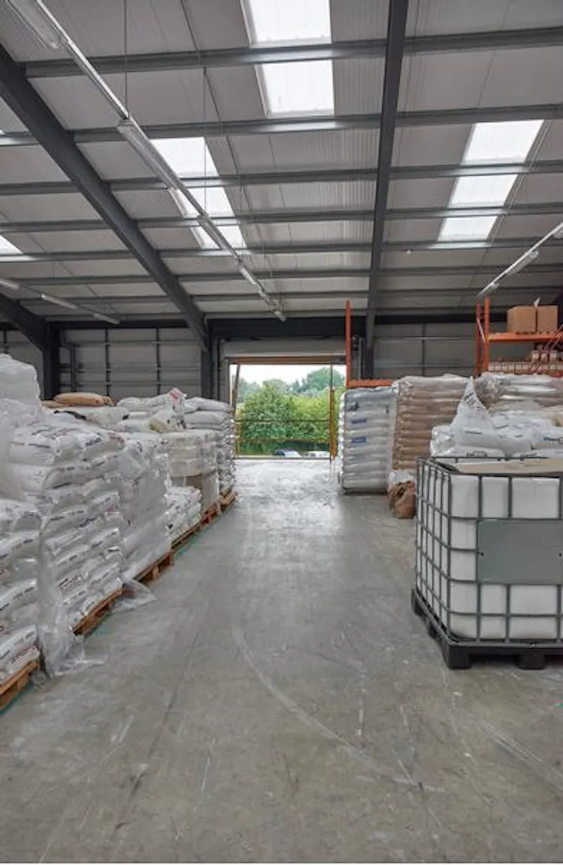 Commercial factory in Wickford, N463 (photo 16)