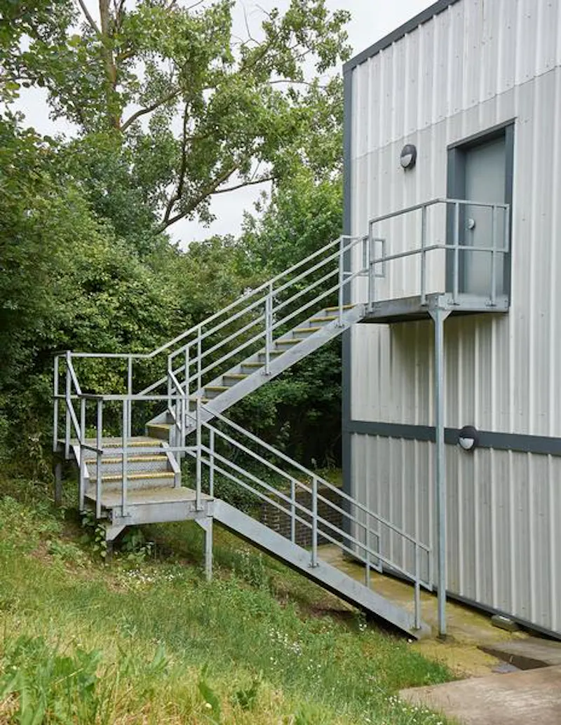 Commercial factory in Wickford, N463 (photo 34)