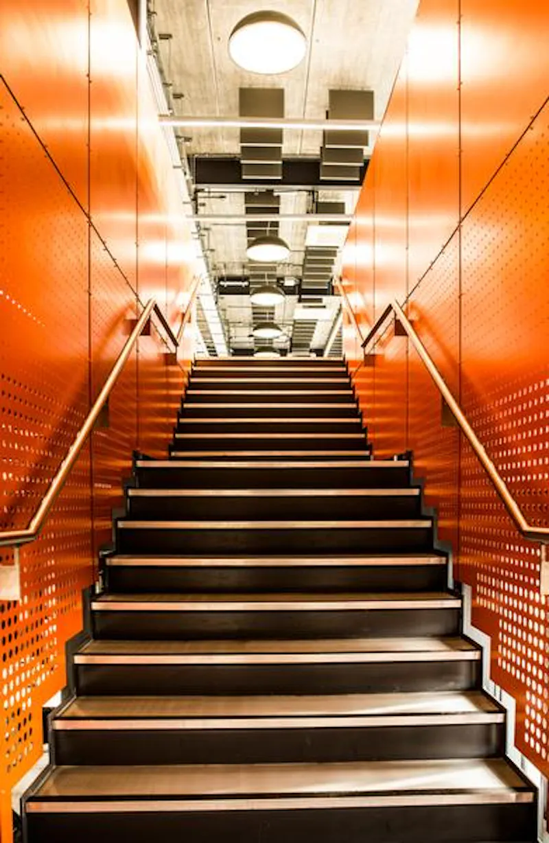 Staircase at Purfleet rehearsal venue, N464 (photo 19)
