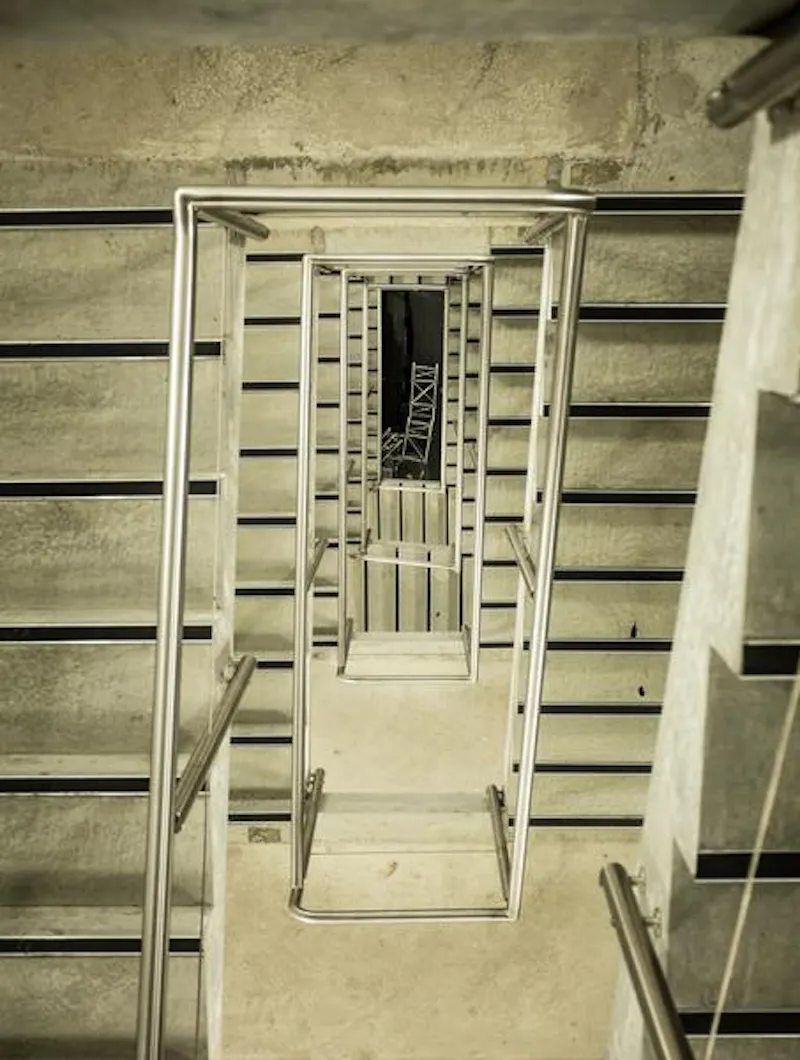 Staircase at Purfleet rehearsal venue, N464 (photo 31)