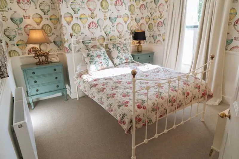 Bedroom at Quirky Victorian Leyton house, B1865 (photo 33)