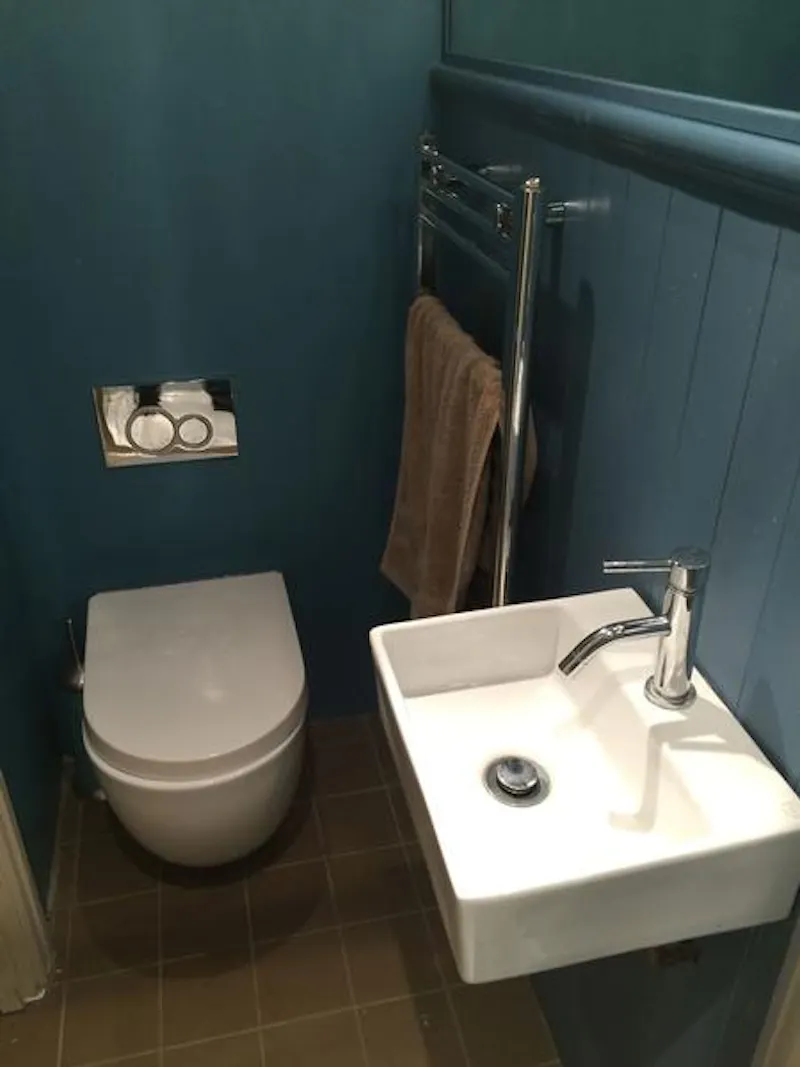 Bathroom at Victorian Fox Hill family home, B1866 (photo 12)
