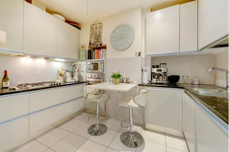 Kitchen at Luxury Kentish Town apartment, F1186 (photo 8)
