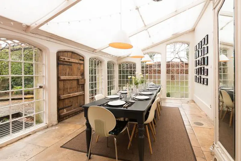 Dining room at Gothic family home in Chippenham, G306 (photo 6)