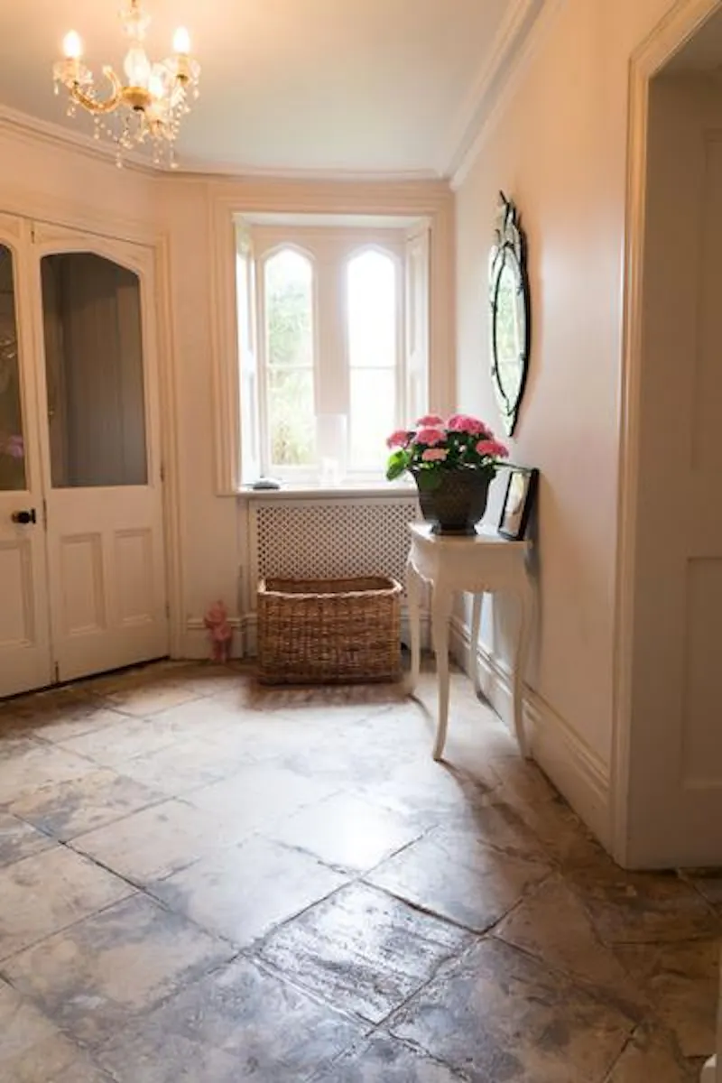 Gothic family home in Chippenham, G306 (photo 15)