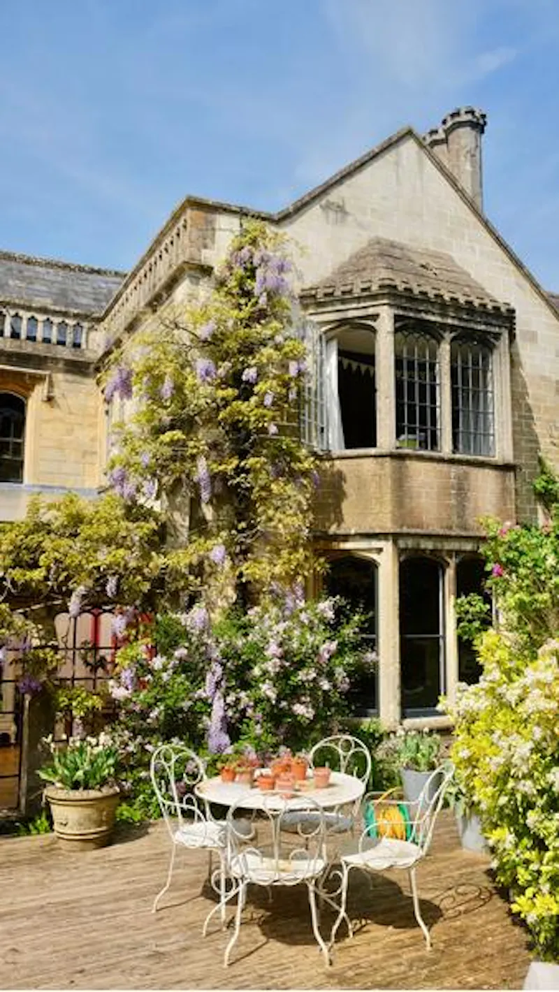 Gothic family home in Chippenham, G306 (photo 33)