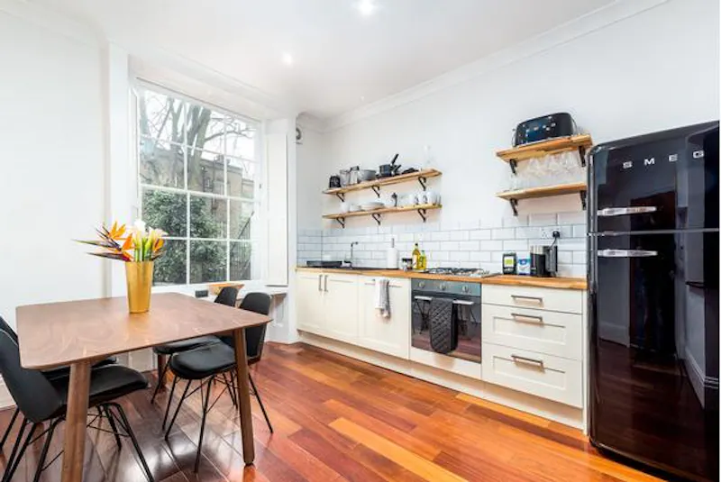 Modern Angel flat with courtyard, F1187 (photo 5)